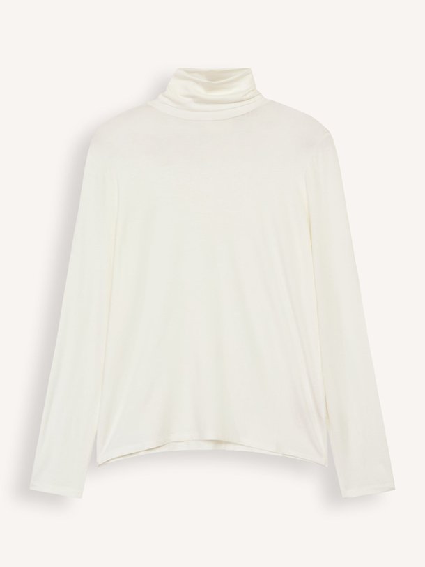 Ontdek de M001 Soft Touch viscosemix top met col van Majestic Filatures in de kleur off-white bij Orangebag. Op werkdagen voor 21:45 besteld, morgen in huis.