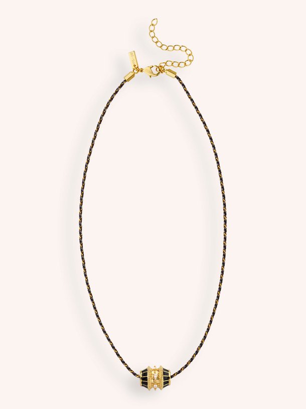 Ontdek de Black Talisman ketting met hanger van Mya-Bay in de kleur zwart bij Orangebag. Op werkdagen voor 21:45 besteld, morgen in huis.