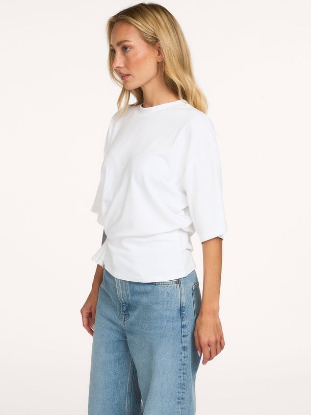 Ontdek de Missouri katoenmix top met plooi detail van Second Female in de kleur wit bij Orangebag. Op werkdagen voor 21:45 besteld, morgen in huis.