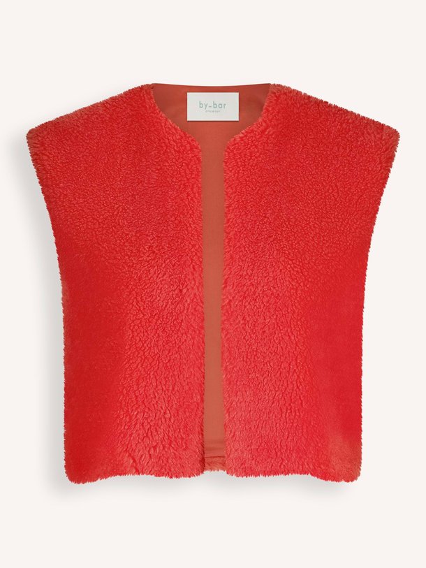 Ontdek de Wolly geweven teddy gilet van By-Bar in de kleur rood bij Orangebag. Op werkdagen voor 21:45 besteld, morgen in huis.