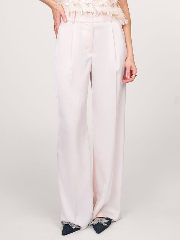 Ontdek de Jules geweven satijnlook wide leg broek van Dante 6 in de kleur crème bij Orangebag. Op werkdagen voor 21:45 besteld, morgen in huis.