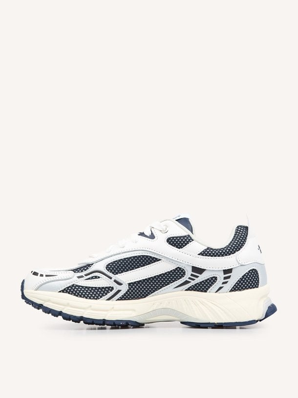Ontdek de The Re-Run lederen sneakers met mesh van Mercer Amsterdam in de kleur donkerblauw bij Orangebag. Op werkdagen voor 21:45 besteld, morgen in huis.