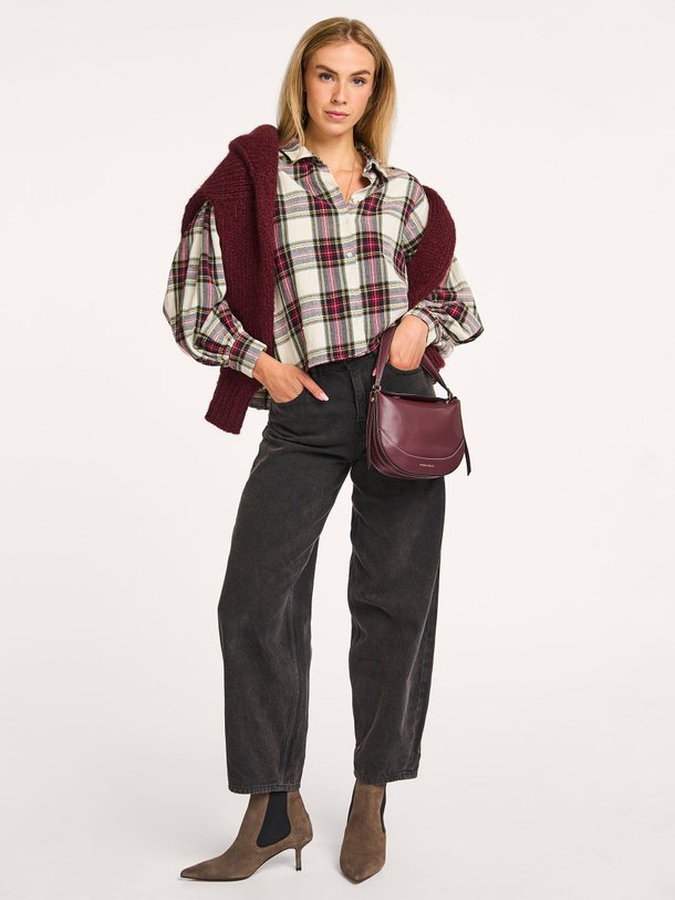 Ontdek de Lew high waist straight fit jeans van By-Bar in de kleur zwart bij Orangebag. Op werkdagen voor 21:45 besteld, morgen in huis.