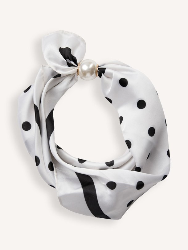 Ontdek de Pearl geweven sjaal met dessin van Co'Couture in de kleur wit bij Orangebag. Op werkdagen voor 21:45 besteld, morgen in huis.