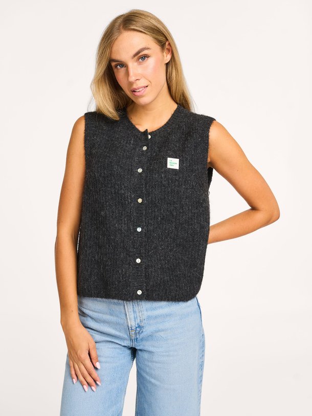 Ontdek de East alpacamix gemêleerd vest van American Vintage in de kleur donkergrijs bij Orangebag. Op werkdagen voor 21:45 besteld, morgen in huis.