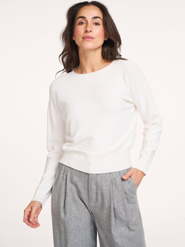 Ontdek de Viscosemix trui van No Man's Land in de kleur off-white bij Orangebag. Op werkdagen voor 21:45 besteld, morgen in huis.