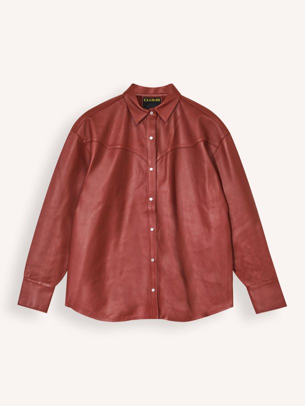 Ontdek de Porter lederen overshirt van Lois in de kleur steenrood bij Orangebag. Op werkdagen voor 21:45 besteld, morgen in huis.