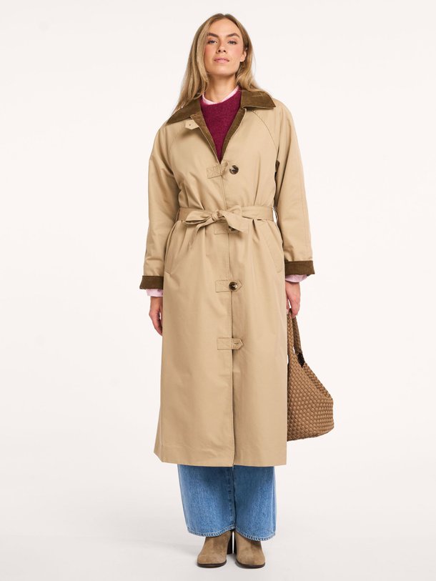 Ontdek de Katoenmix trenchcoat van Frnch in de kleur beige bij Orangebag. Op werkdagen voor 21:45 besteld, morgen in huis.