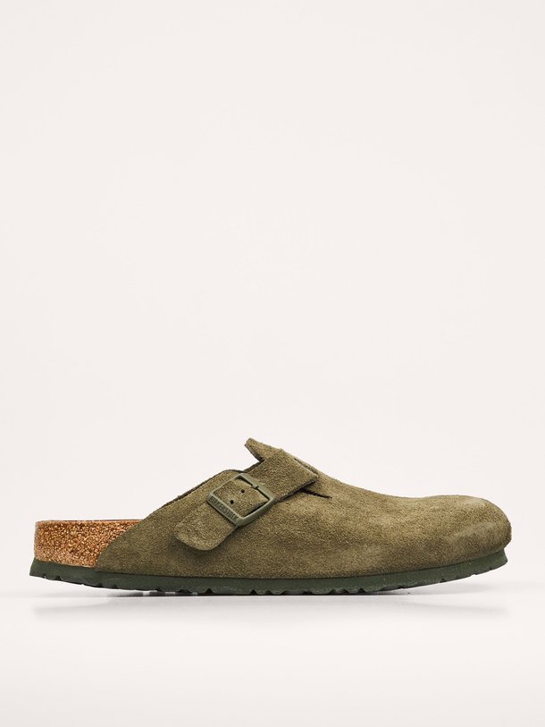 Ontdek de Arizona suède big buckle slippers van Birkenstock in de kleur groen bij Orangebag. Op werkdagen voor 21:45 besteld, morgen in huis.