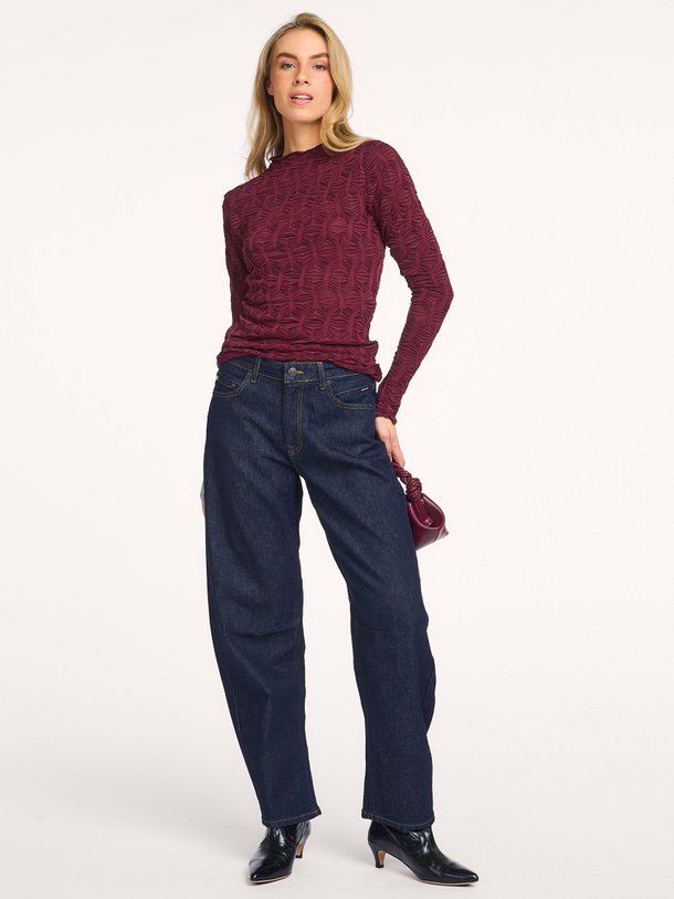 Ontdek de Mid waist barrel fit jeans van Summum in de kleur donkerblauw bij Orangebag. Op werkdagen voor 21:45 besteld, morgen in huis.