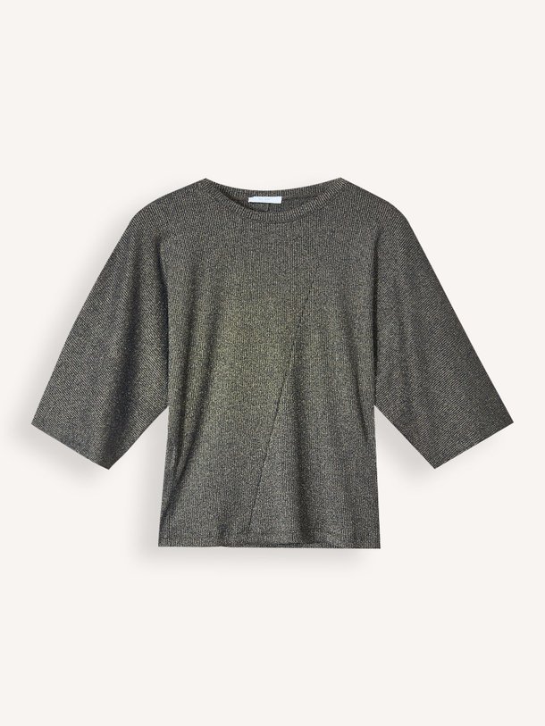 Ontdek de Kae viscosemix metallic top van By-Bar in de kleur goudkleur bij Orangebag. Op werkdagen voor 21:45 besteld, morgen in huis.
