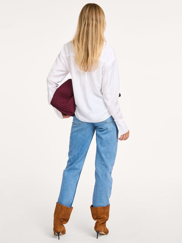 Ontdek de Mid waist straight fit jeans van Yaya in de kleur blauw bij Orangebag. Op werkdagen voor 21:45 besteld, morgen in huis.