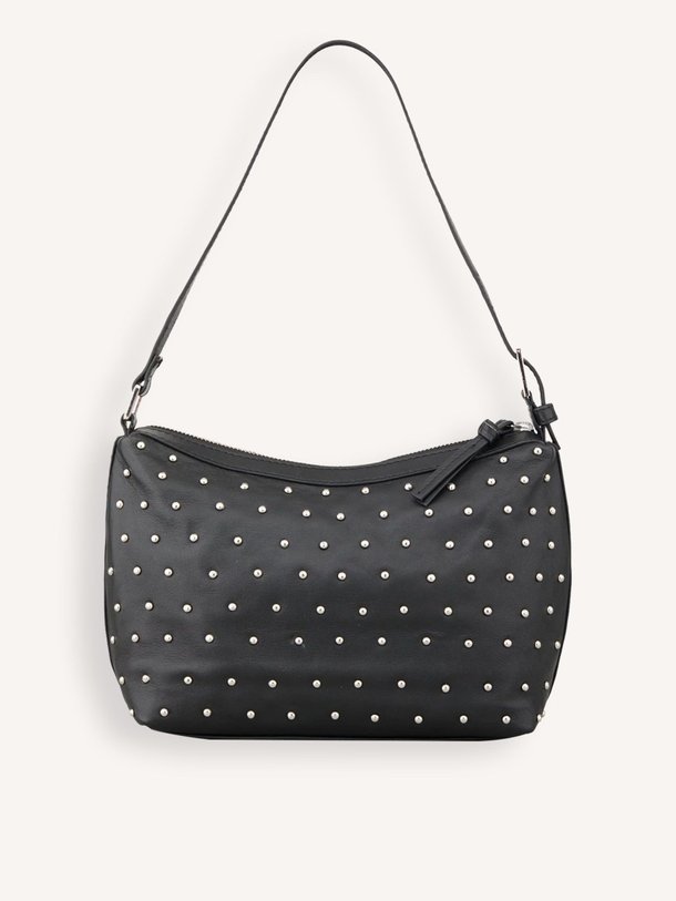 Ontdek de Nappa lederen schoudertas met studs van Becksondergaard in de kleur zwart bij Orangebag. Op werkdagen voor 21:45 besteld, morgen in huis.
