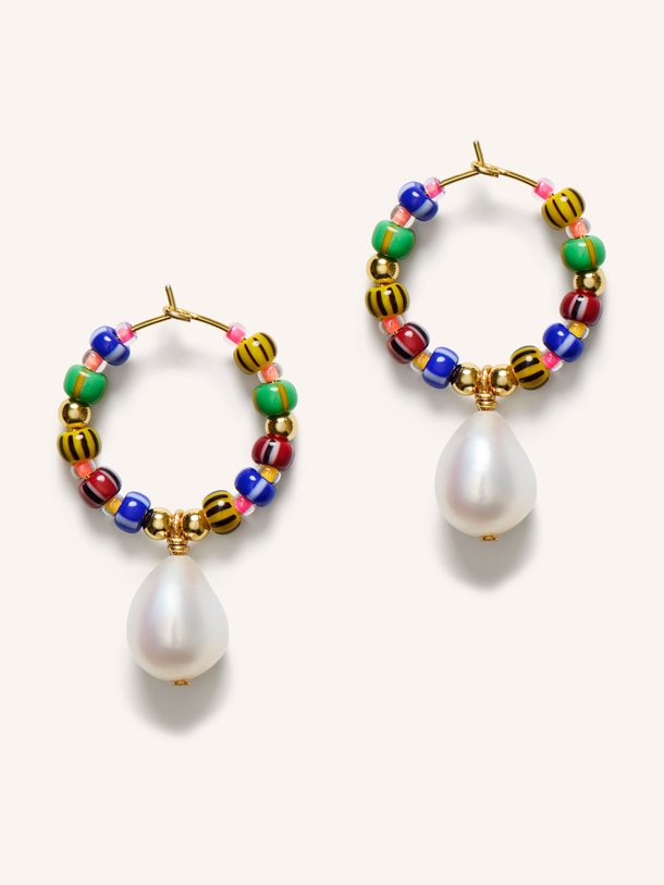 Ontdek de Magic Moments vergulde oorhangers van Anni Lu in de kleur goudkleur bij Orangebag. Op werkdagen voor 21:45 besteld, morgen in huis.