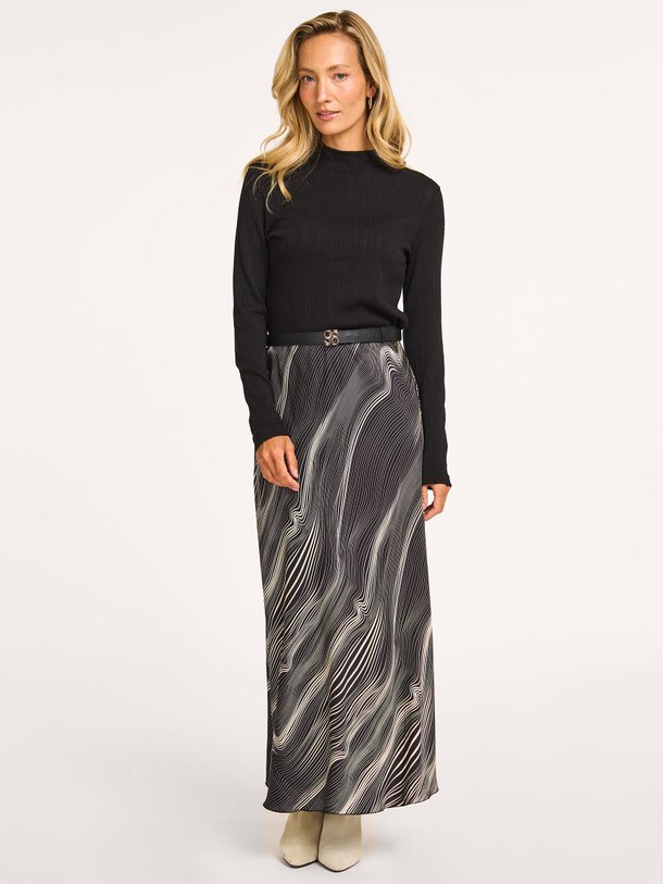 Ontdek de Elpos viscose maxi rok met dessin van La Fee Maraboutee in de kleur zwart bij Orangebag. Op werkdagen voor 21:45 besteld, morgen in huis.