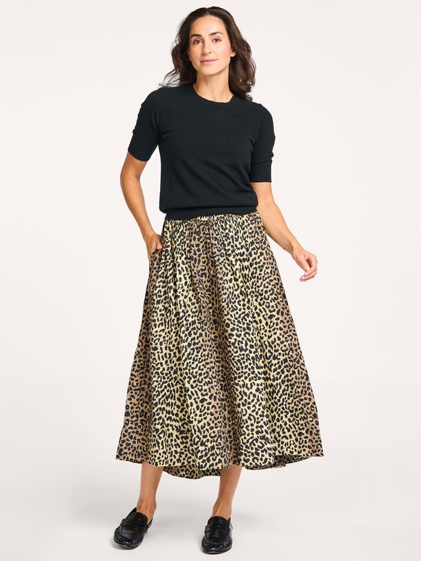 Ontdek de Gwynn katoenen leopard A-lijn rok van Xirena in de kleur bruin bij Orangebag. Op werkdagen voor 21:45 besteld, morgen in huis.