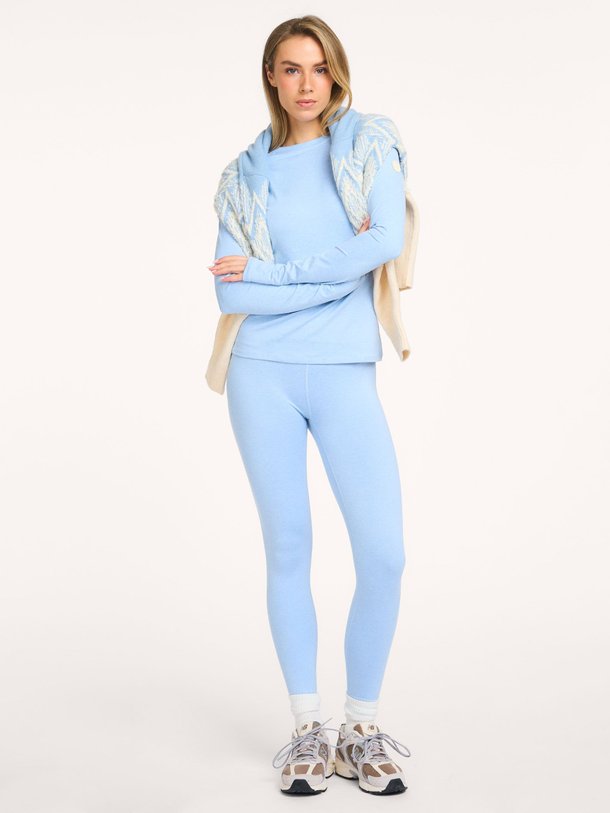 Ontdek de Jersey super soft longsleeve van Varley in de kleur blauw bij Orangebag. Op werkdagen voor 21:45 besteld, morgen in huis.