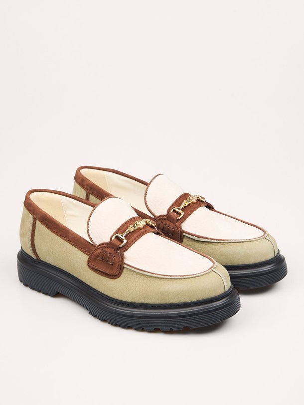 Ontdek de Loafer Grain lederen instappers van Filling Pieces in de kleur groen bij Orangebag. Op werkdagen voor 21:45 besteld, morgen in huis.