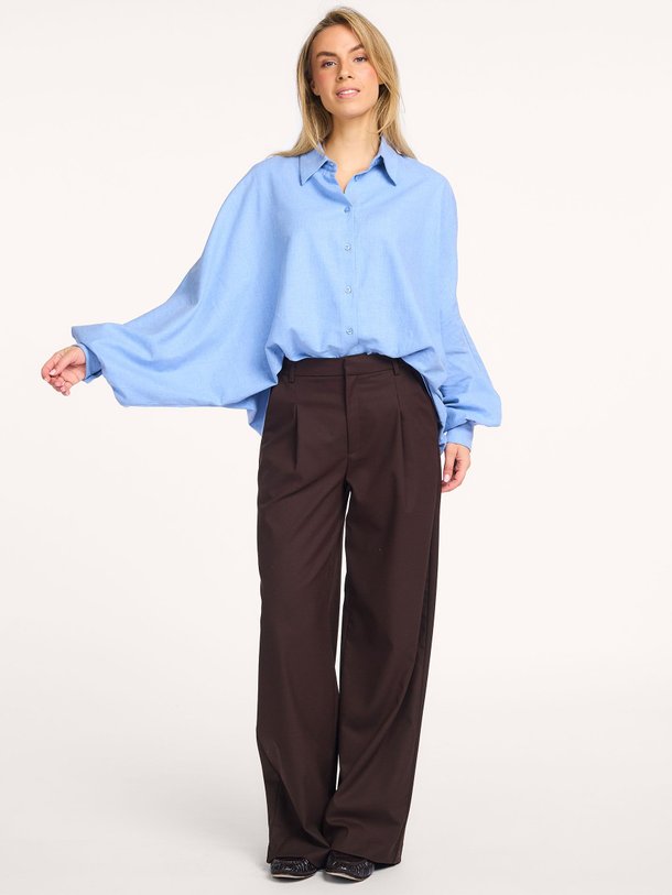 Ontdek de Antonia katoenen flanellen blouse van So Sue in de kleur lichtblauw bij Orangebag. Op werkdagen voor 21:45 besteld, morgen in huis.