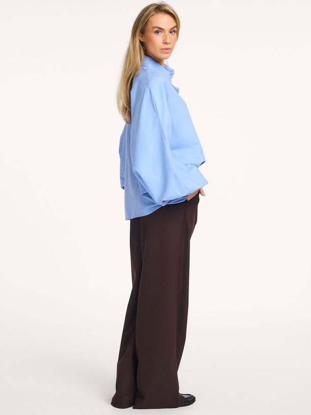 Ontdek de Antonia katoenen flanellen blouse van So Sue in de kleur lichtblauw bij Orangebag. Op werkdagen voor 21:45 besteld, morgen in huis.