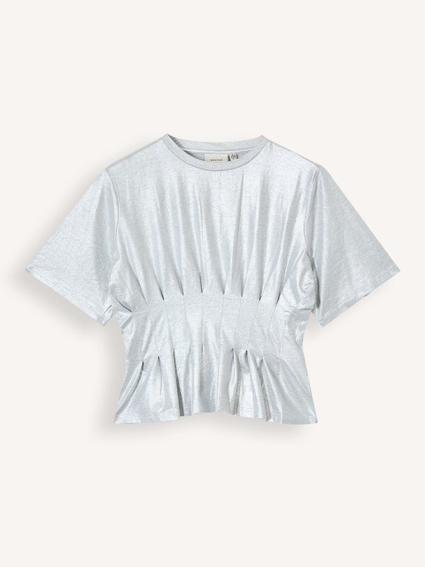 Ontdek de Pamila katoenmix metallic top van Gestuz in de kleur zilverkleur bij Orangebag. Op werkdagen voor 21:45 besteld, morgen in huis.