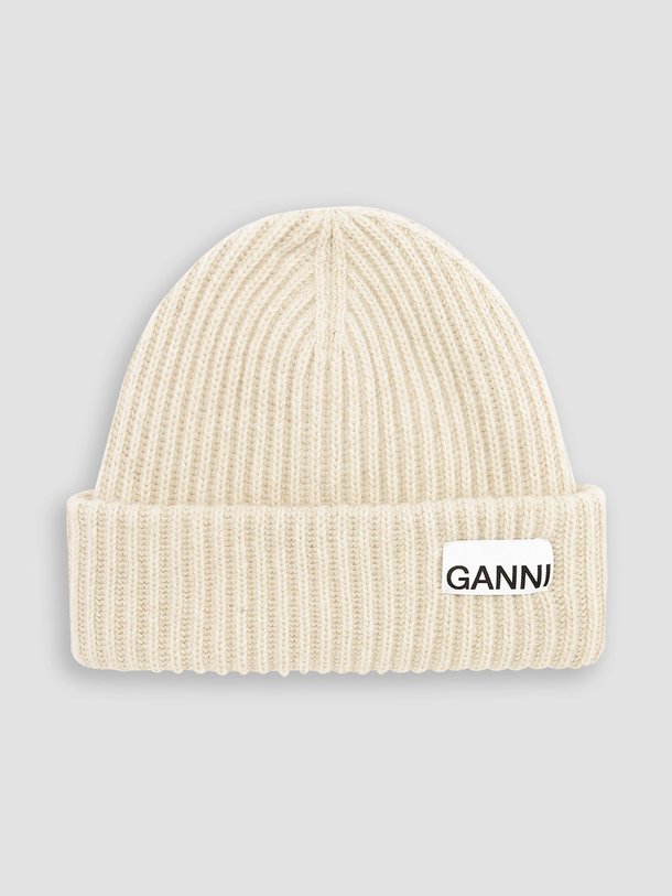 Ontdek de Wolmix gemêleerde beanie van Ganni in de kleur zand bij Orangebag. Op werkdagen voor 21:45 besteld, morgen in huis.