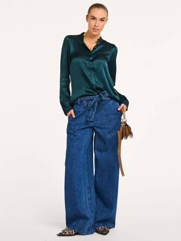 Ontdek de Possy high waist loose fit jeans van Modstrom in de kleur blauw bij Orangebag. Op werkdagen voor 21:45 besteld, morgen in huis.