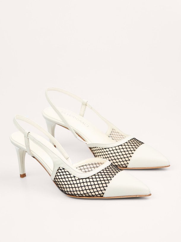 Ontdek de Vicky lederen sandalen van Silver Grace in de kleur crème bij Orangebag. Op werkdagen voor 21:45 besteld, morgen in huis.