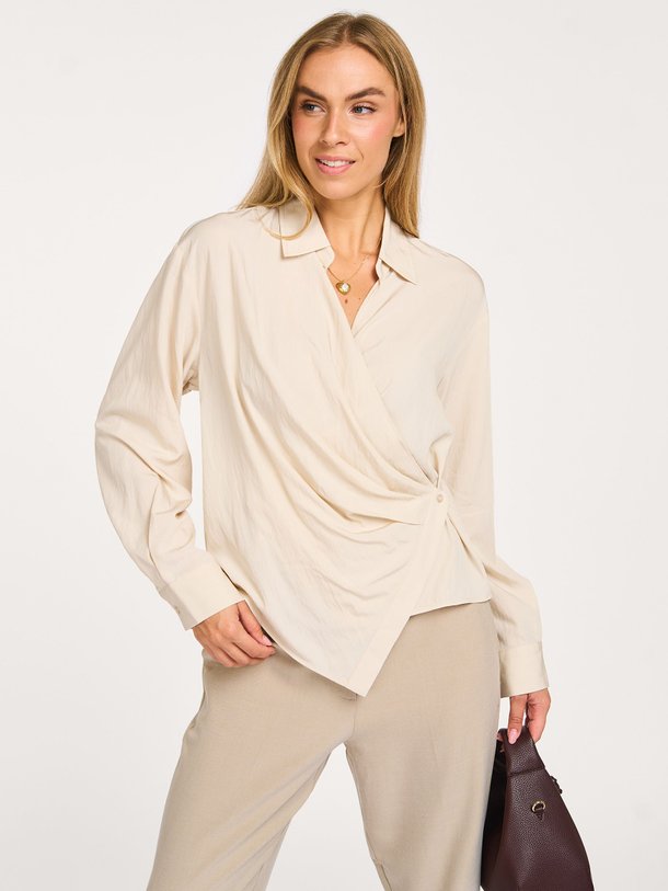 Ontdek de Viscosemix overslag top van Yaya in de kleur beige bij Orangebag. Op werkdagen voor 21:45 besteld, morgen in huis.