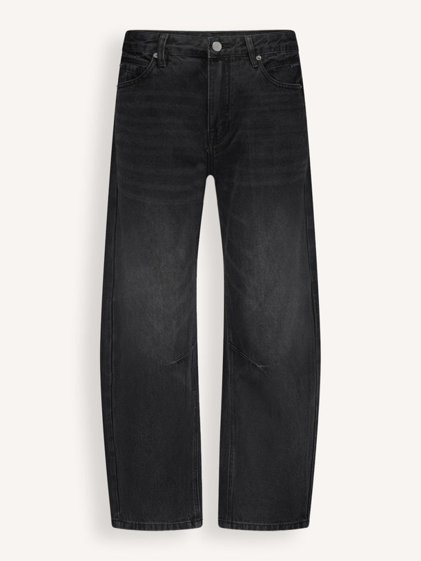 Ontdek de Mid waist barrel fit jeans van Summum in de kleur zwart bij Orangebag. Op werkdagen voor 21:45 besteld, morgen in huis.