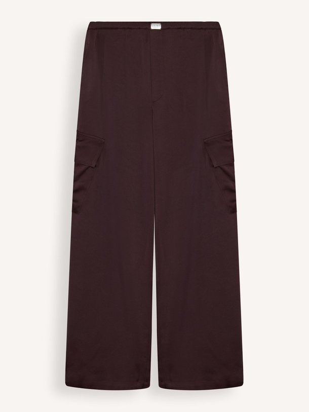 Ontdek de Gisèle viscosemix broek van Sea Me Happy in de kleur donkerbruin bij Orangebag. Op werkdagen voor 21:45 besteld, morgen in huis.