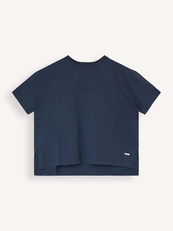 Ontdek de Felio katoenen T-shirt van Bellerose in de kleur donkerblauw bij Orangebag. Op werkdagen voor 21:45 besteld, morgen in huis.