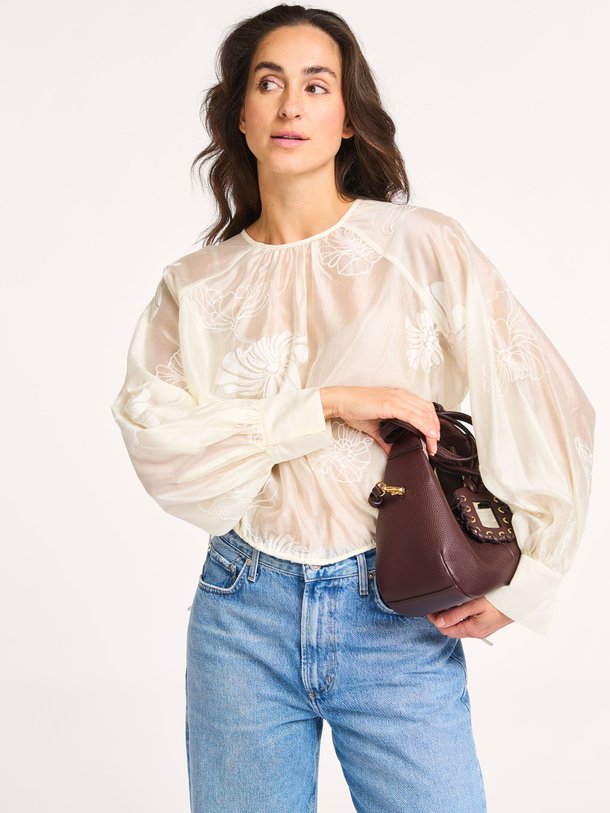 Ontdek de Veria lyocellmix top met borduursel van Second Female in de kleur off-white bij Orangebag. Op werkdagen voor 21:45 besteld, morgen in huis.