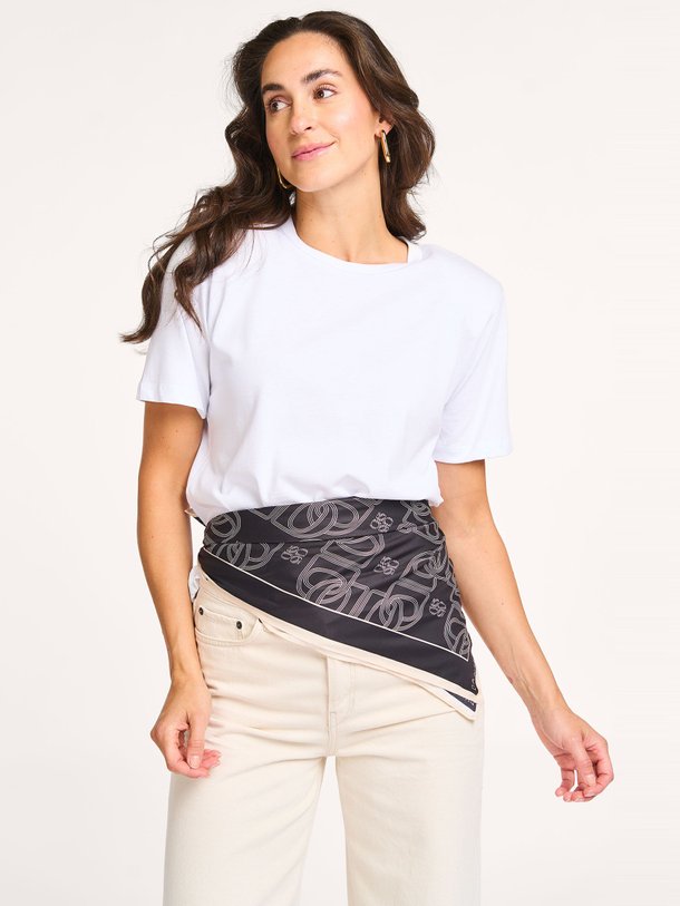 Ontdek de Monogram geweven sjaal met dessin van Dante 6 in de kleur zwart bij Orangebag. Op werkdagen voor 21:45 besteld, morgen in huis.