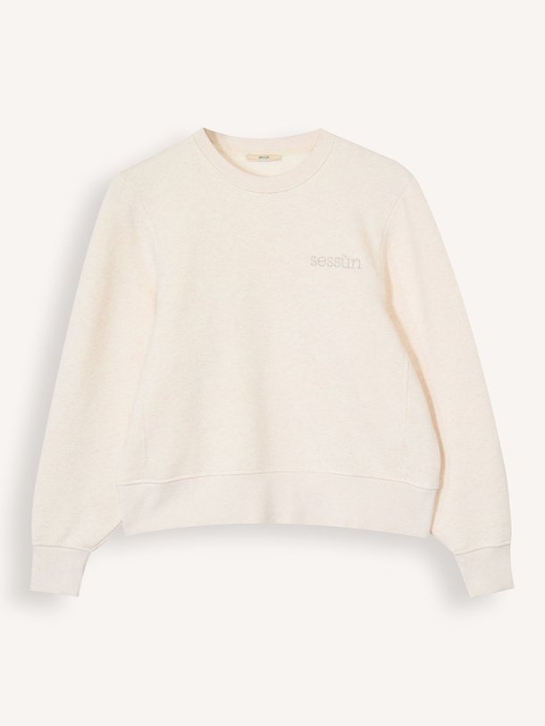 Ontdek de Chill katoenmix logo sweater van Sessun in de kleur ecru bij Orangebag. Op werkdagen voor 21:45 besteld, morgen in huis.