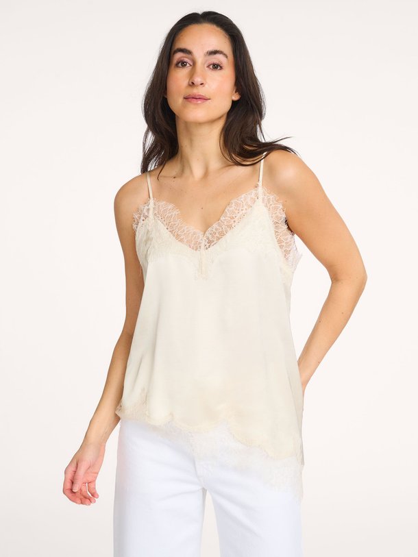 Ontdek de Lacia viscose top met kant van Second Female in de kleur crème bij Orangebag. Op werkdagen voor 21:45 besteld, morgen in huis.