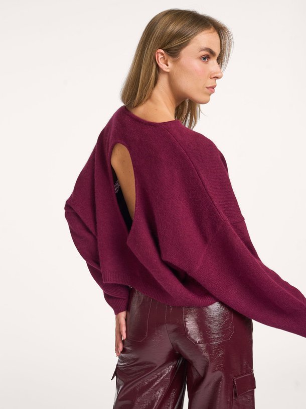 Ontdek de Birkin angoramix trui van Karma Koma in de kleur bordeauxrood bij Orangebag. Op werkdagen voor 21:45 besteld, morgen in huis.