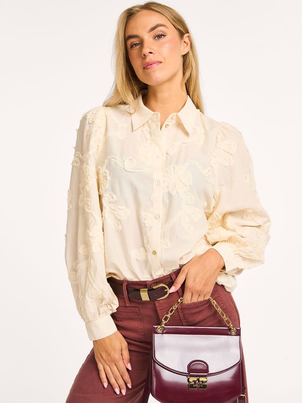 Ontdek de Katoenen blouse van Summum in de kleur crème bij Orangebag. Op werkdagen voor 21:45 besteld, morgen in huis.