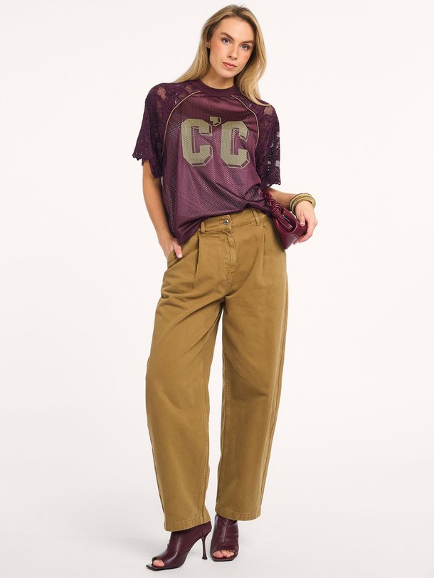 Ontdek de Trey mesh top met print van Co'Couture in de kleur donkerbruin bij Orangebag. Op werkdagen voor 21:45 besteld, morgen in huis.