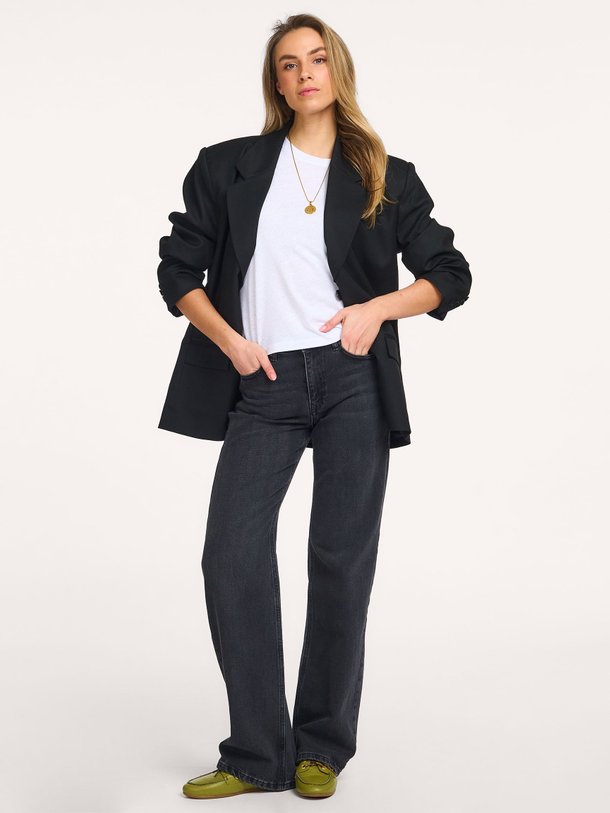 Ontdek de The louis high waist wide leg jeans van My Essential Wardrobe in de kleur zwart bij Orangebag. Op werkdagen voor 21:45 besteld, morgen in huis.