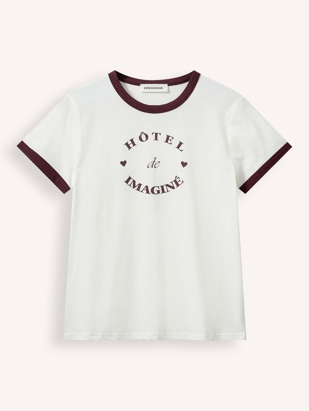 Ontdek de Katoenen T-shirt met print van Sofie Schnoor in de kleur wit bij Orangebag. Op werkdagen voor 21:45 besteld, morgen in huis.
