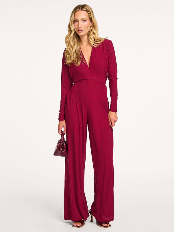 Ontdek de Vasili geweven jumpsuit van Freebird in de kleur rood bij Orangebag. Op werkdagen voor 21:45 besteld, morgen in huis.