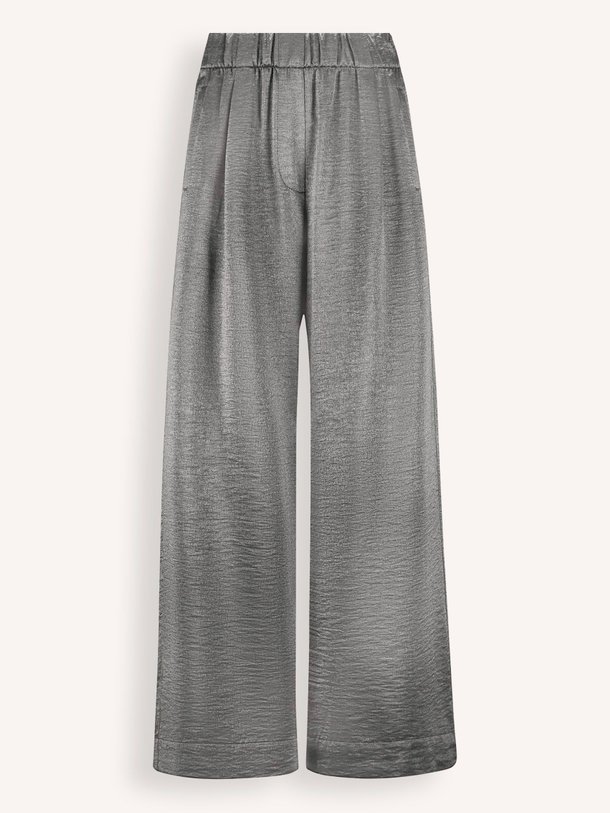 Ontdek de Benji viscosemix metallic wide leg broek van By-Bar in de kleur zilverkleur bij Orangebag. Op werkdagen voor 21:45 besteld, morgen in huis.