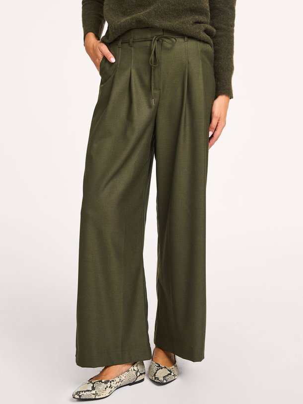 Ontdek de Viscosemix broek van La Fee Maraboutee in de kleur kaki bij Orangebag. Op werkdagen voor 21:45 besteld, morgen in huis.