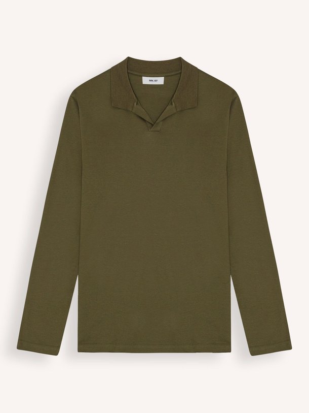 Ontdek de Paul organic cotton polo van NN.07 in de kleur donkergroen bij Orangebag. Op werkdagen voor 21:45 besteld, morgen in huis.