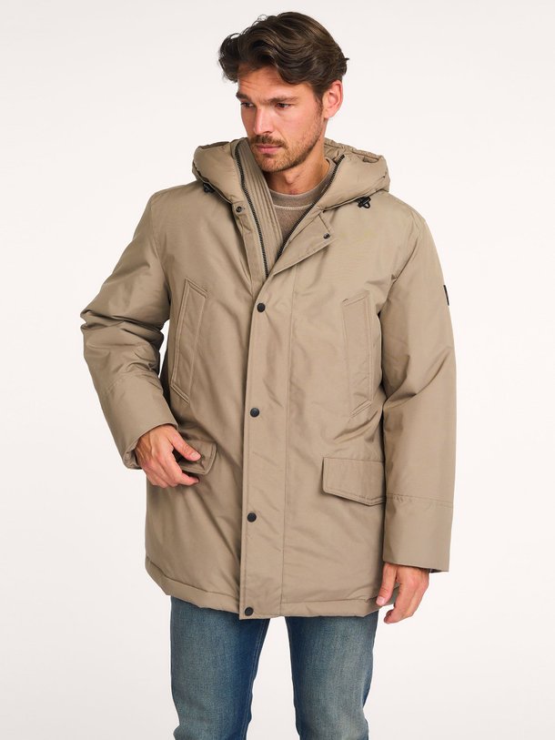 Ontdek de Osiass geweven gewatteerde parka van Boss in de kleur taupe bij Orangebag. Op werkdagen voor 21:45 besteld, morgen in huis.