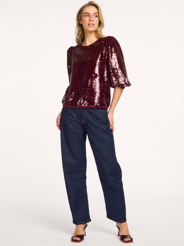 Ontdek de Geweven top met pailletten van Summum in de kleur bordeauxrood bij Orangebag. Op werkdagen voor 21:45 besteld, morgen in huis.