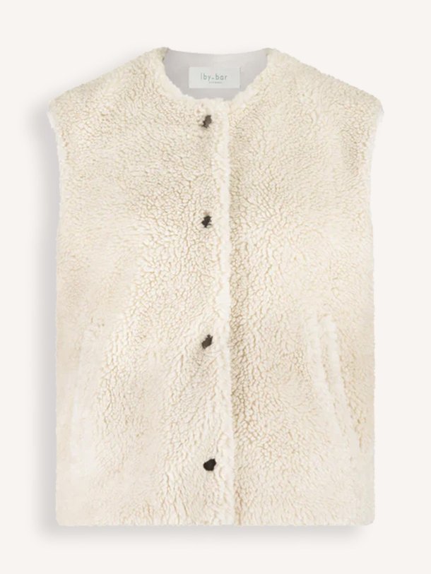 Ontdek de Noel geweven teddy gilet van By-Bar in de kleur off-white bij Orangebag. Op werkdagen voor 21:45 besteld, morgen in huis.