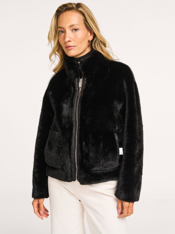 Ontdek de Elvire fake fur reversible jas van La Fee Maraboutee in de kleur zwart bij Orangebag. Op werkdagen voor 21:45 besteld, morgen in huis.