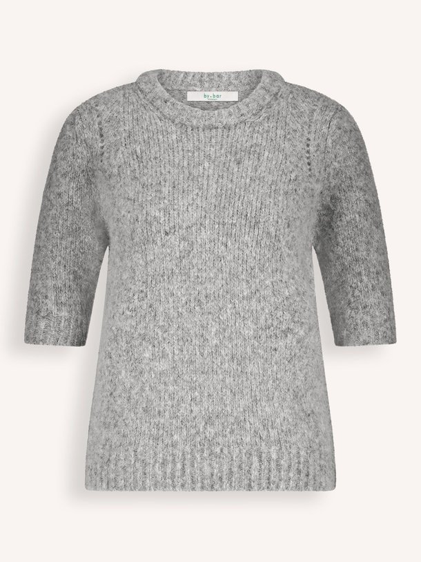Ontdek de Lova alpacamix gemêleerde trui van By-Bar in de kleur grijs bij Orangebag. Op werkdagen voor 21:45 besteld, morgen in huis.